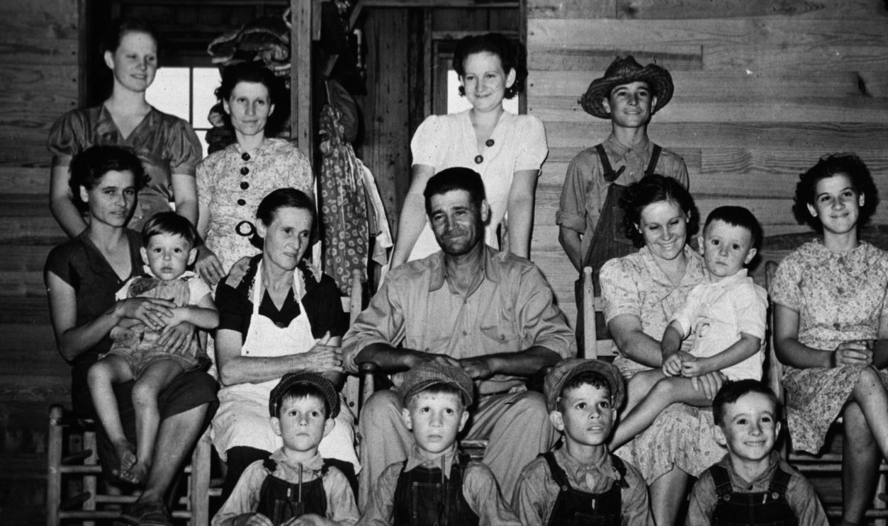 Gettyimages - 2666334, Cajun Family A Cajun family on a farm near Crowley, Louisiana.