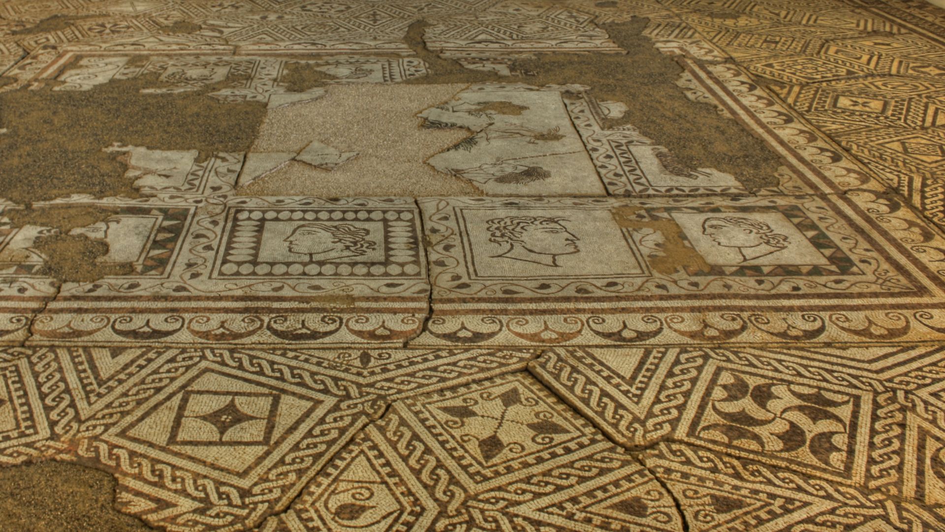 File:Villa Armira, the Mosaics 2.jpg