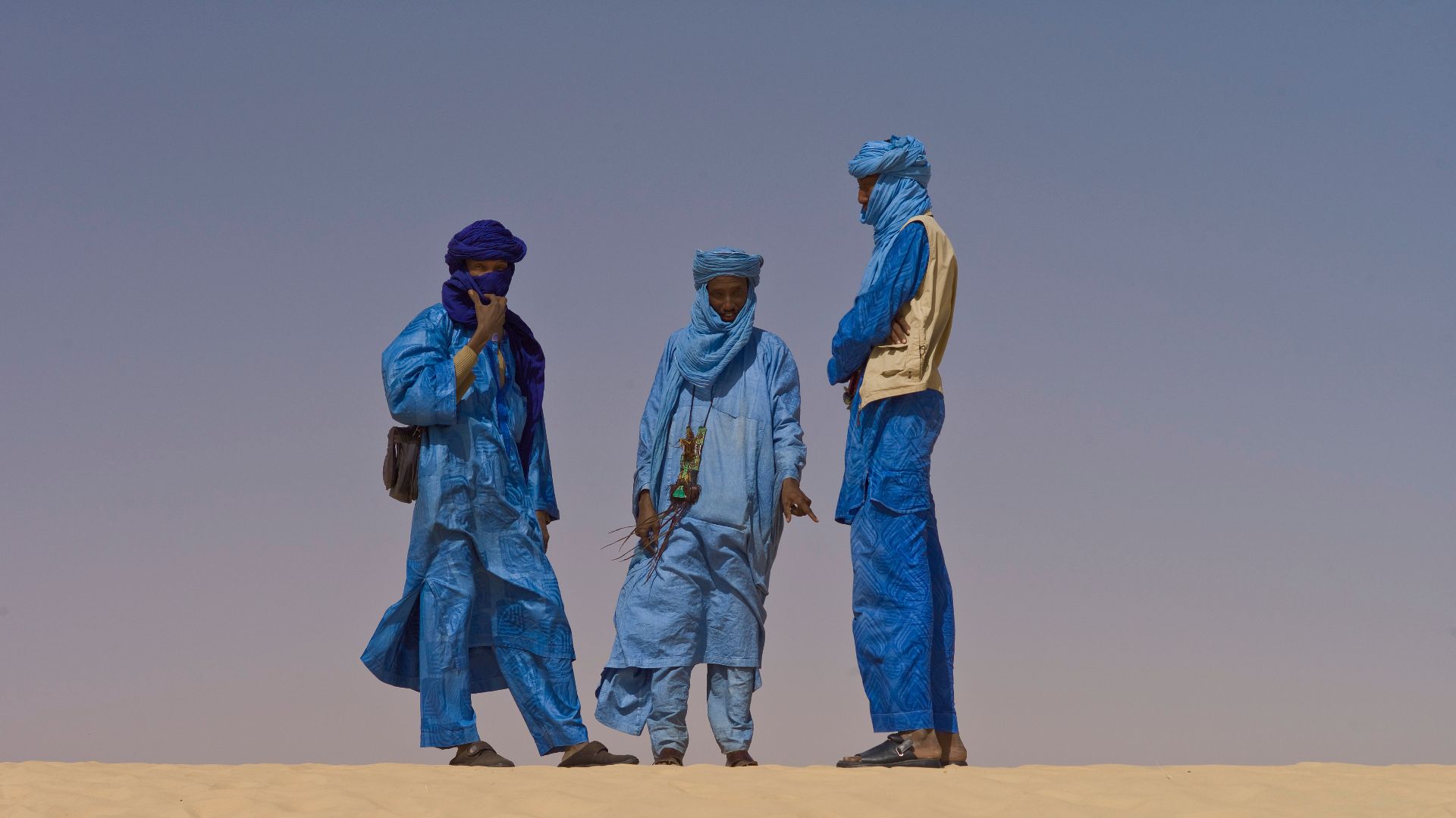 File:Touaregs at the Festival au Desert near Timbuktu, Mali 2012.jpg