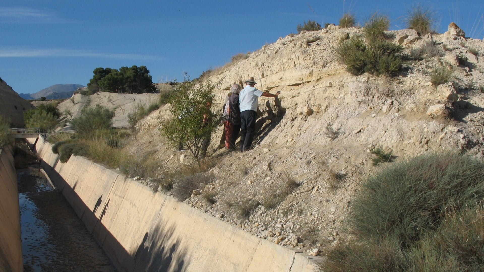 File:Huéscar-1 fossil site 02.jpg