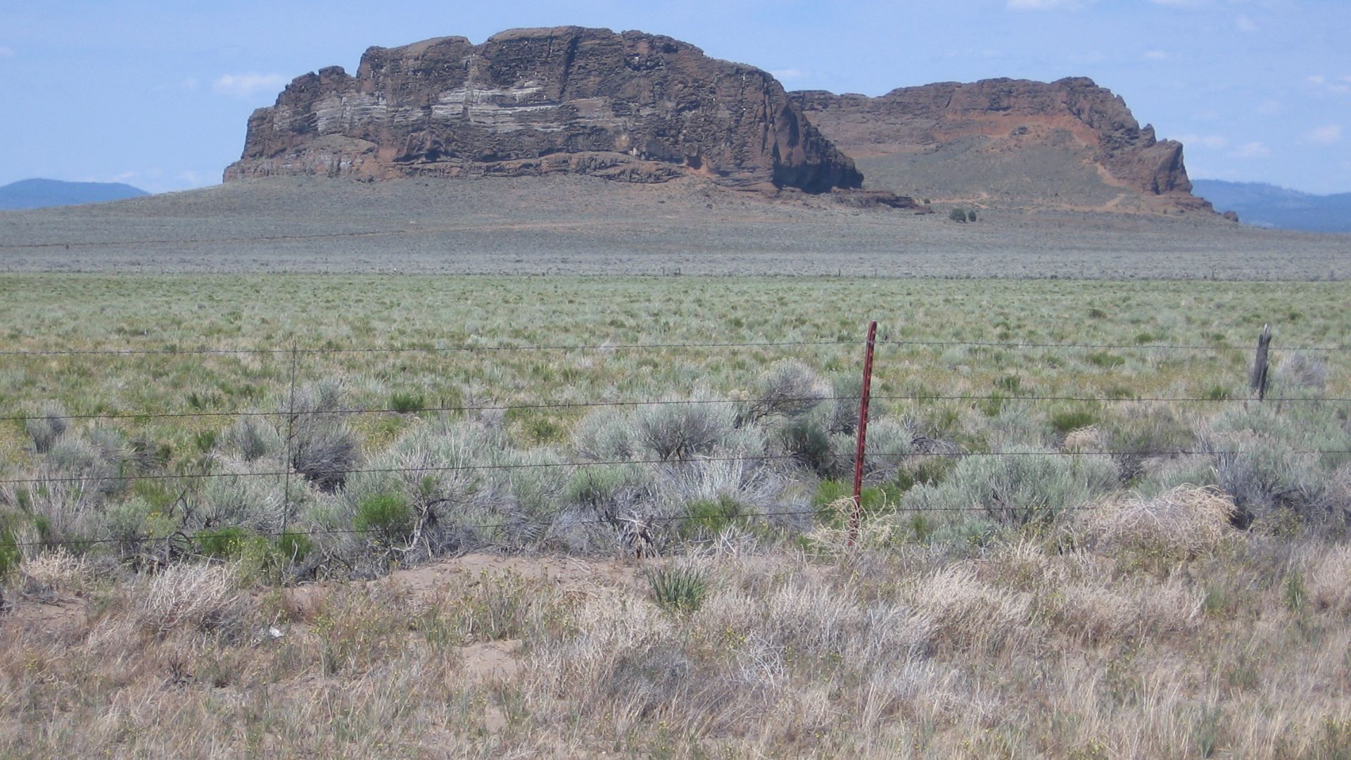 File:Fort Rock 2 (802726528).jpg