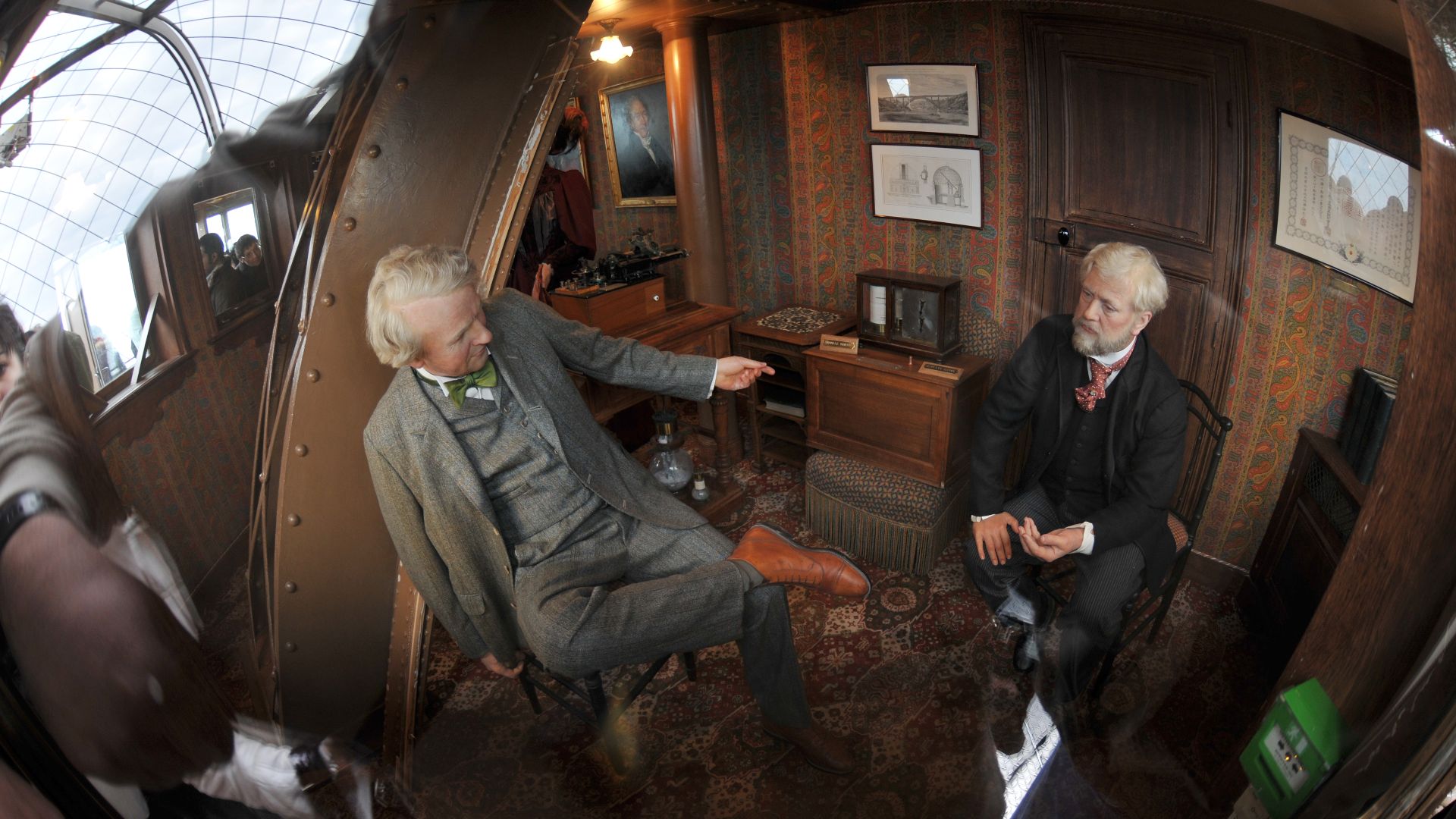 File:Gustaves Apartment - Eiffel (3384390462).jpg