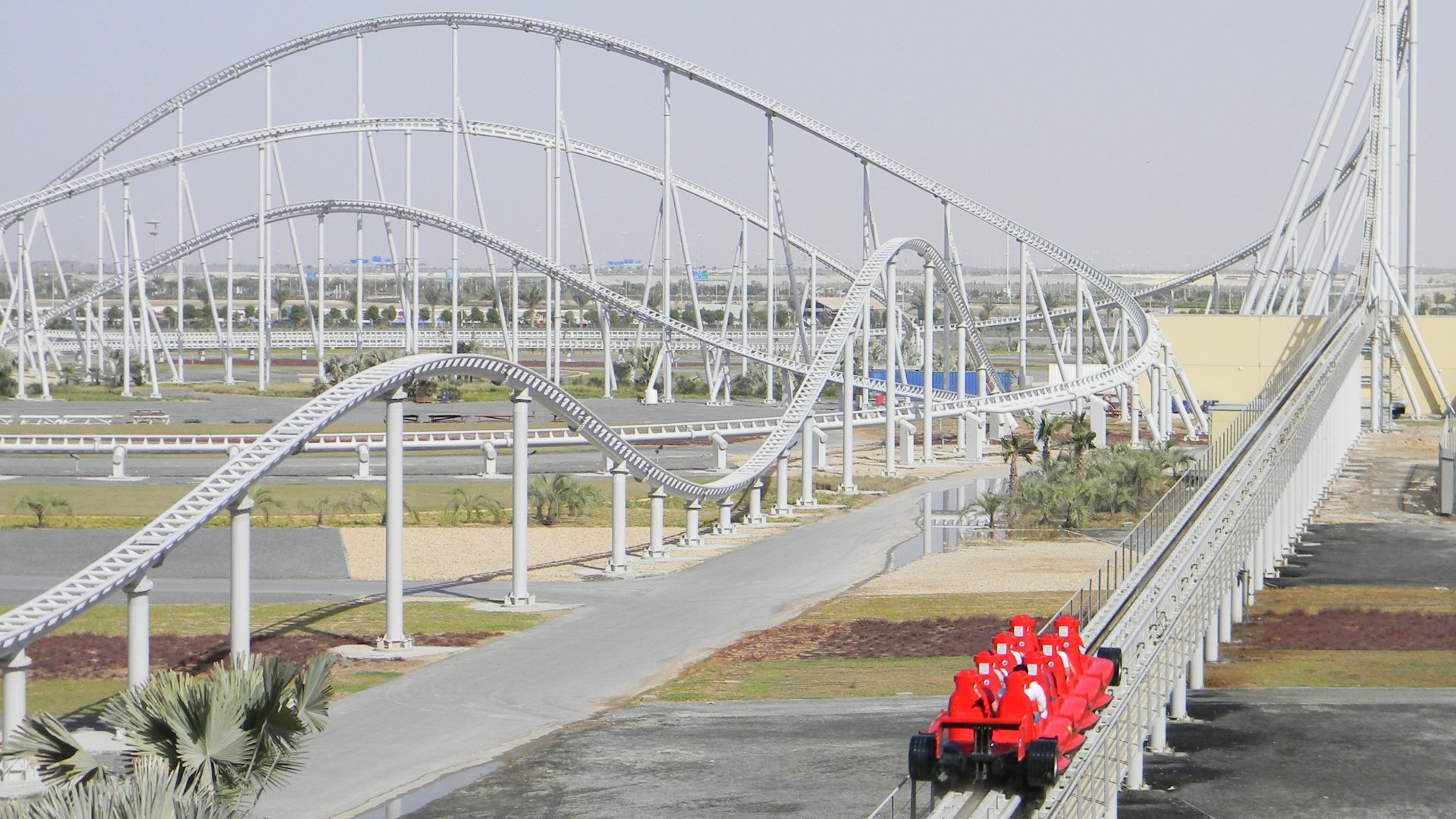File:Formula Rossa coaster.jpg