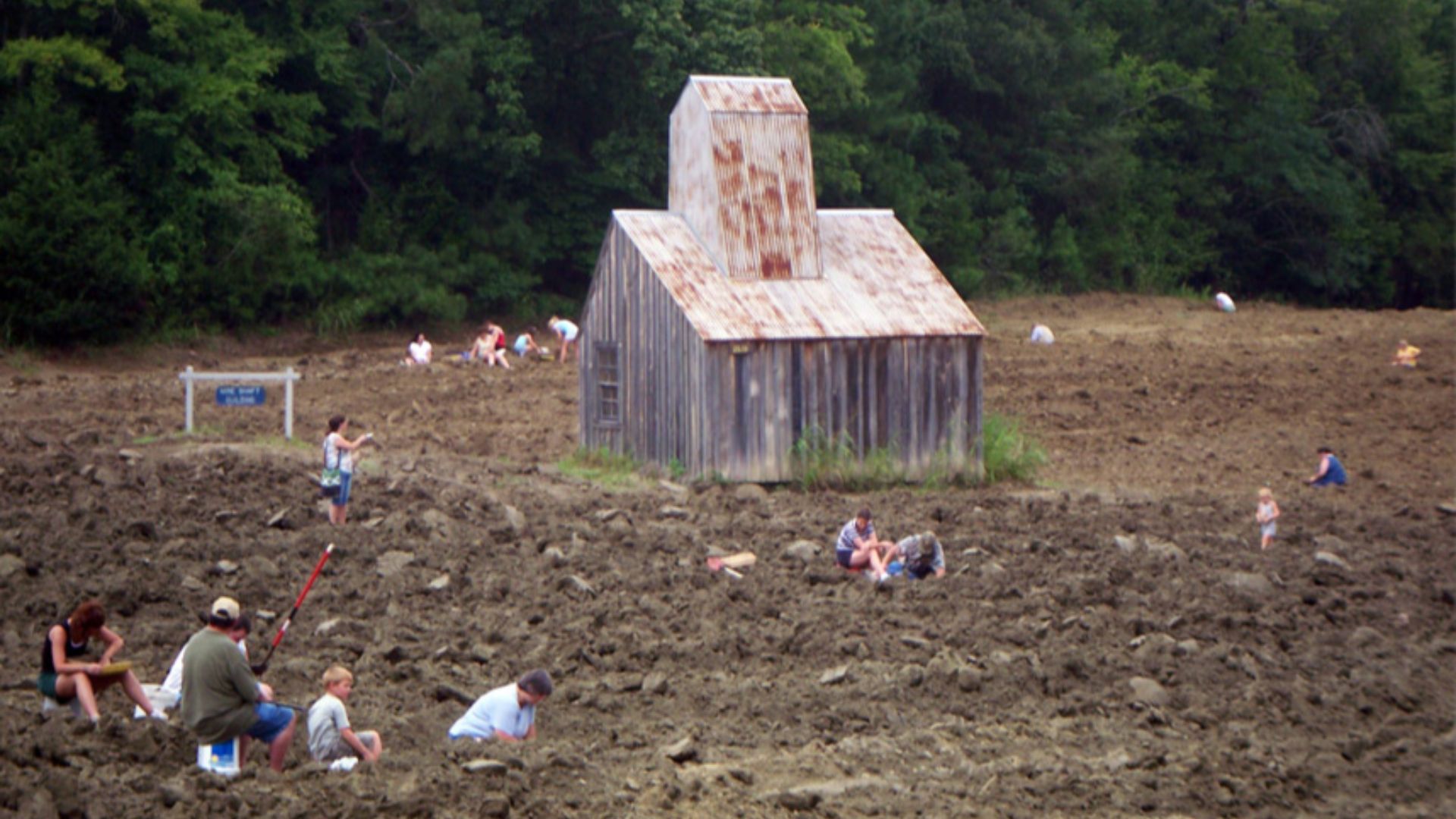File:Digging For Diamonds (2245556315).jpg