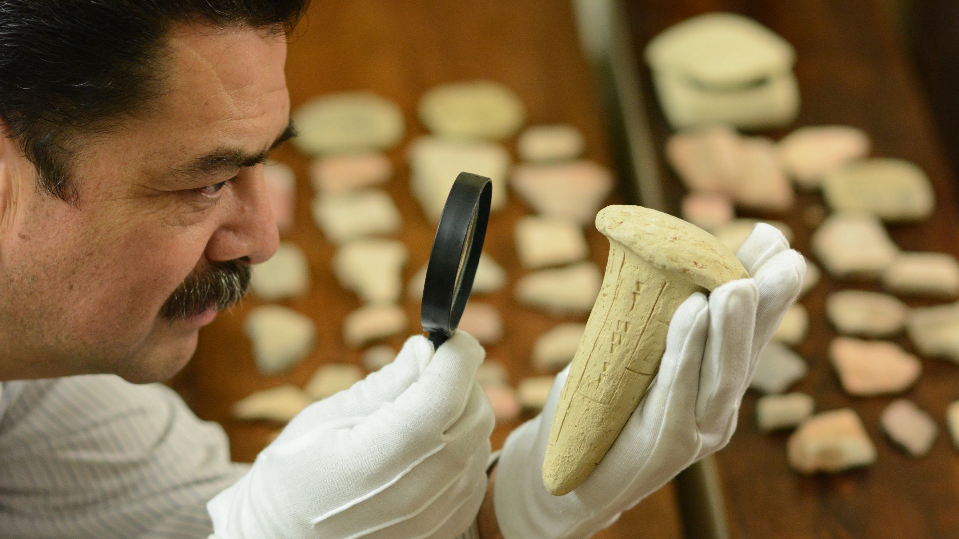 File:Clavo de fundación.JPG