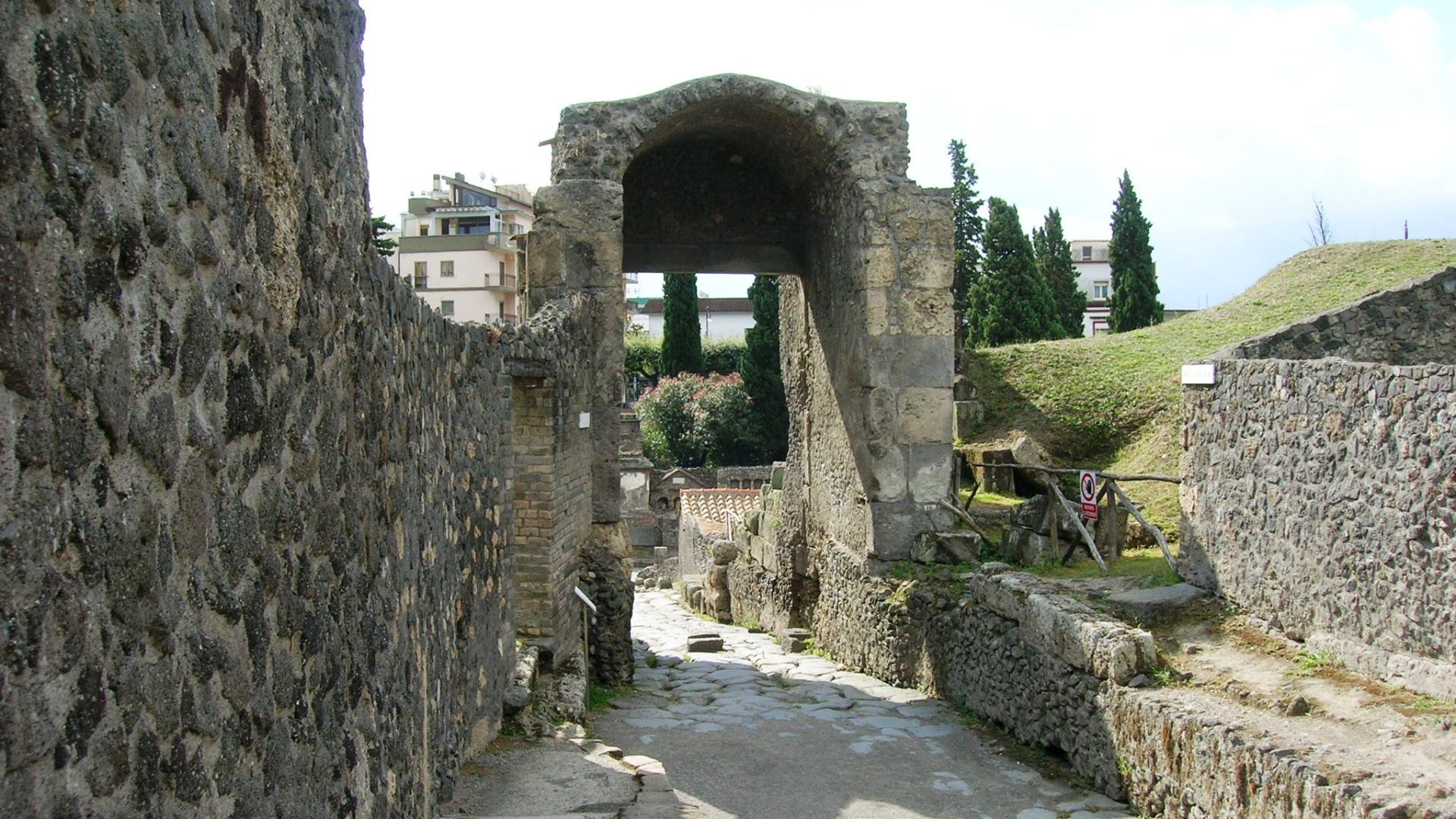File:Porta Nocera 1.JPG