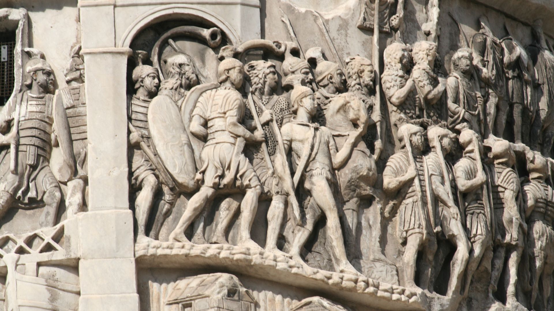 File:Column of Marcus Aurelius - detail3.jpg