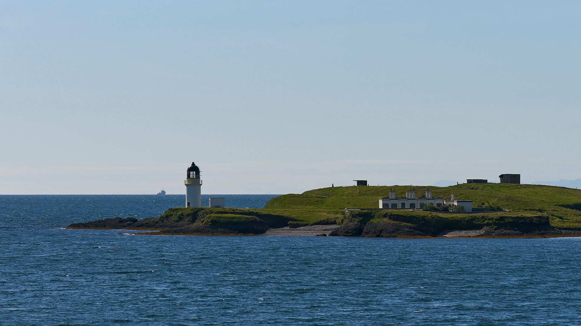 File:Outer Hebrides - Arnish Point Lighthouse, Lewis - 20190728115417.jpg