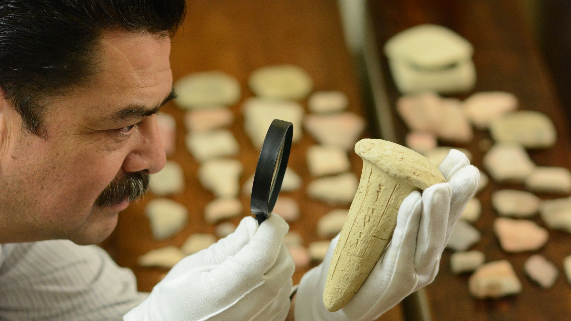 File:Clavo de fundación.JPG