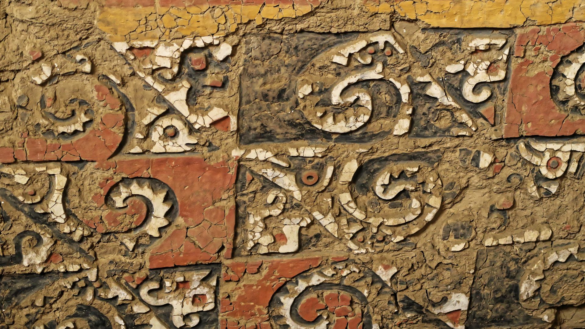 File:Ausgrabungsstätte Huaca de la Luna 48.jpg