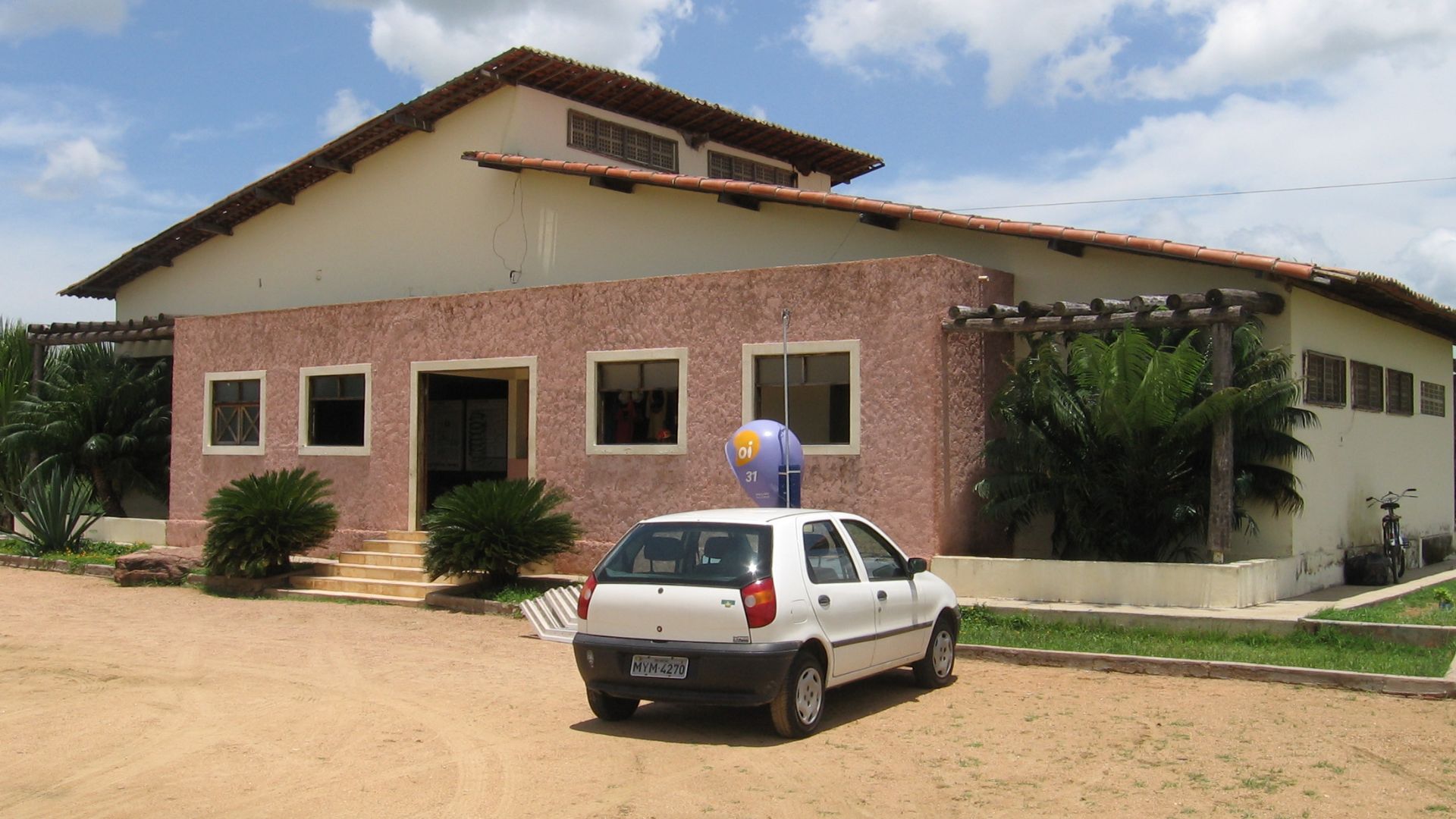 File:Museu do Dinossauro, Sousa, Paraíba.jpg