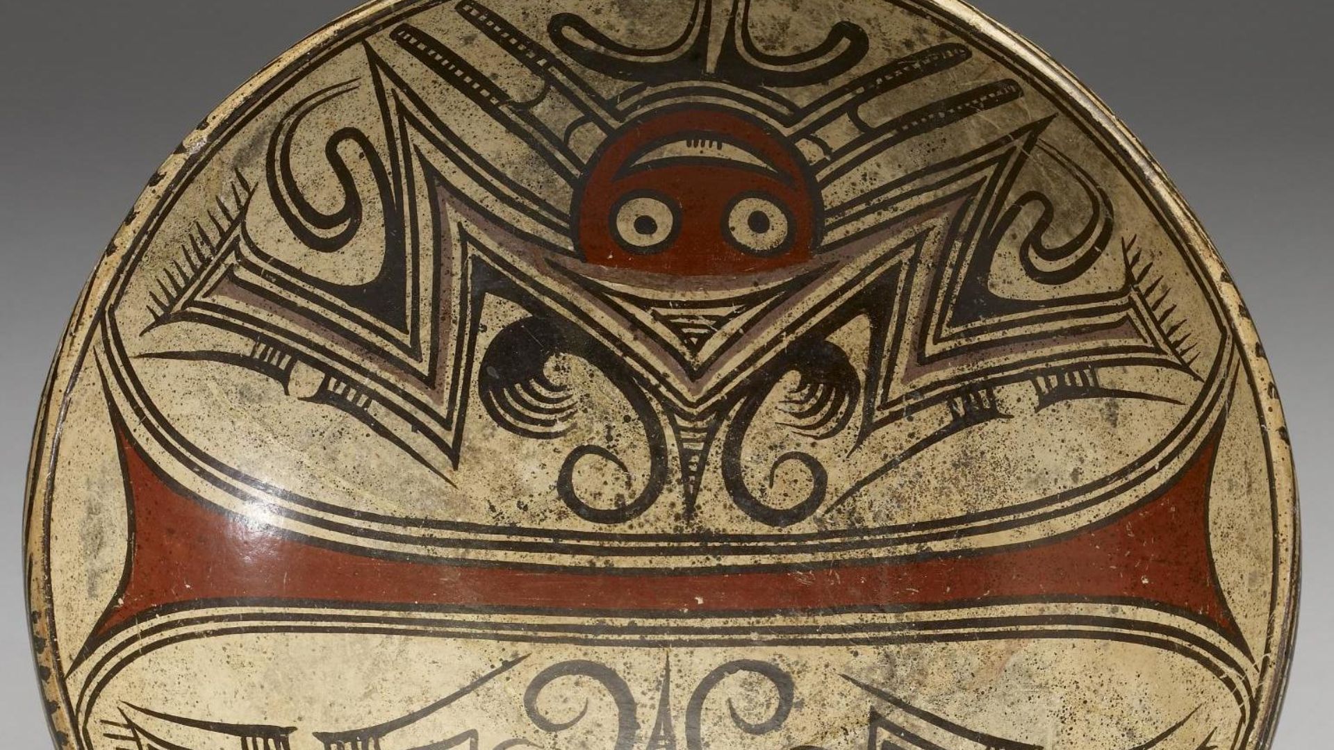 File:Cocle pedestal dish.jpg