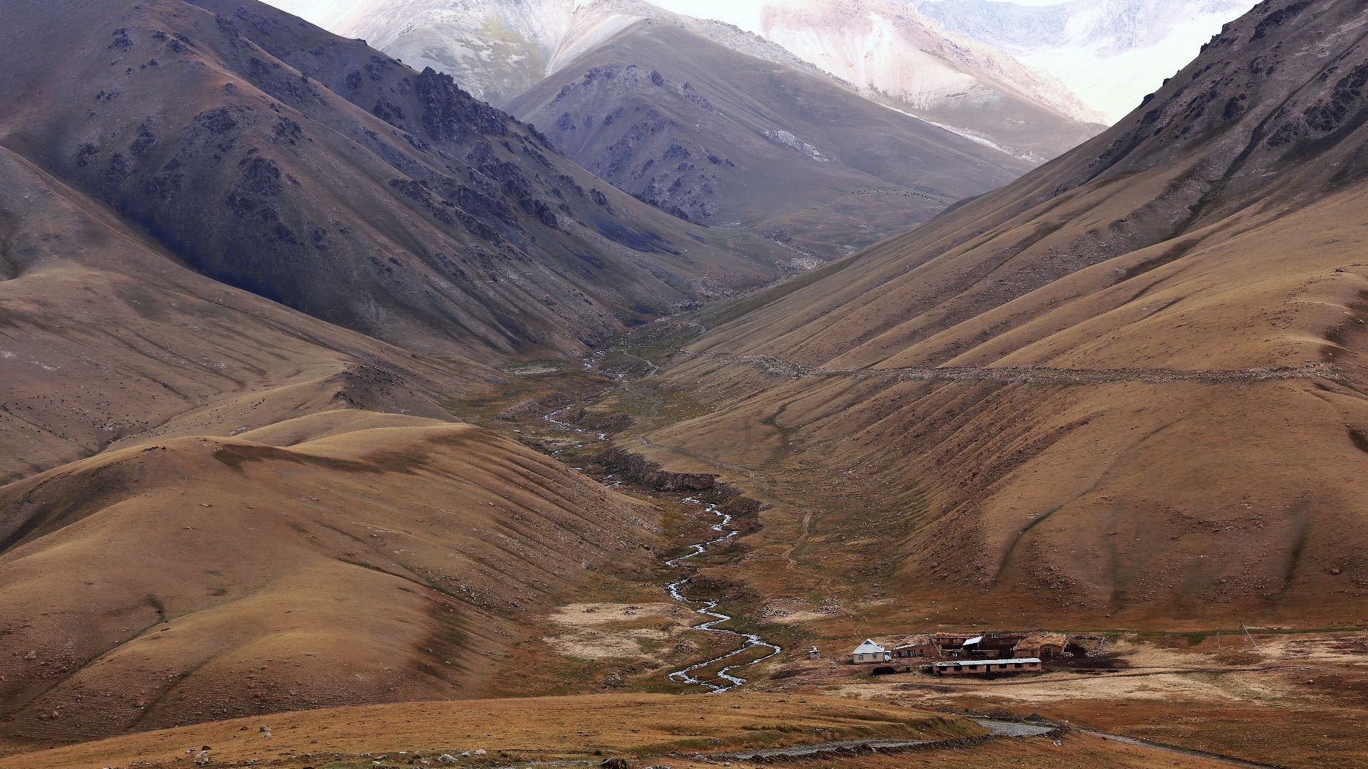 File:Tian Shan mountains, Kyrgyzstan (30069071195).jpg