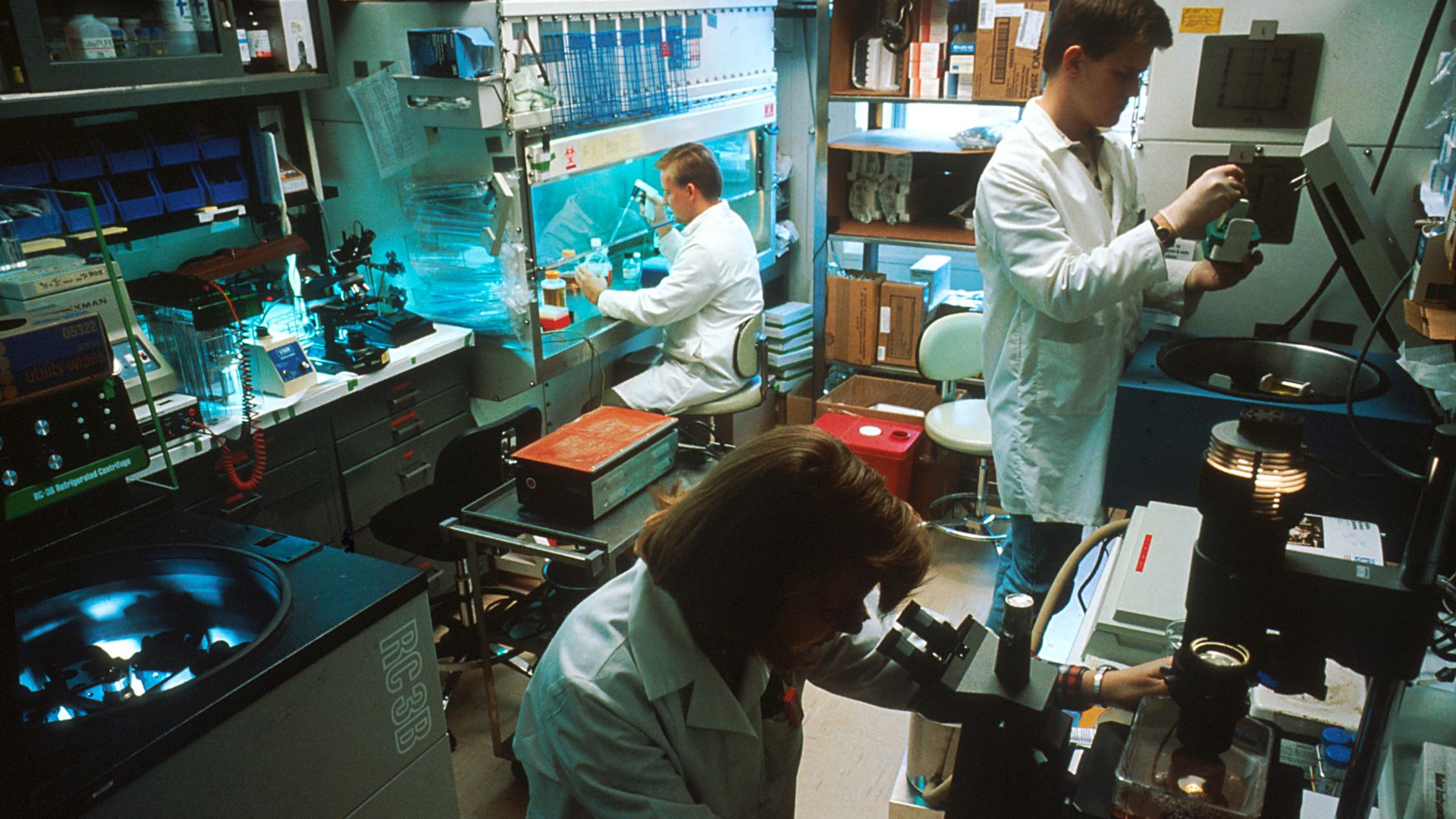 File:Laboratory.jpg