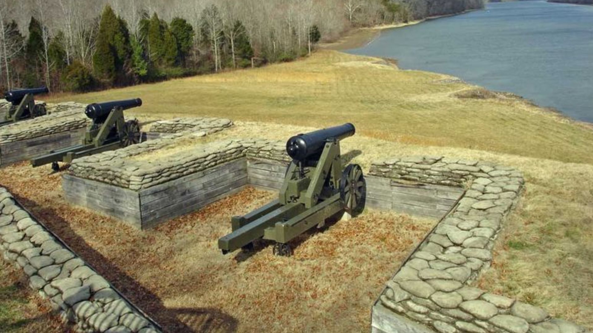 File:Fort Donelson river battery.jpg