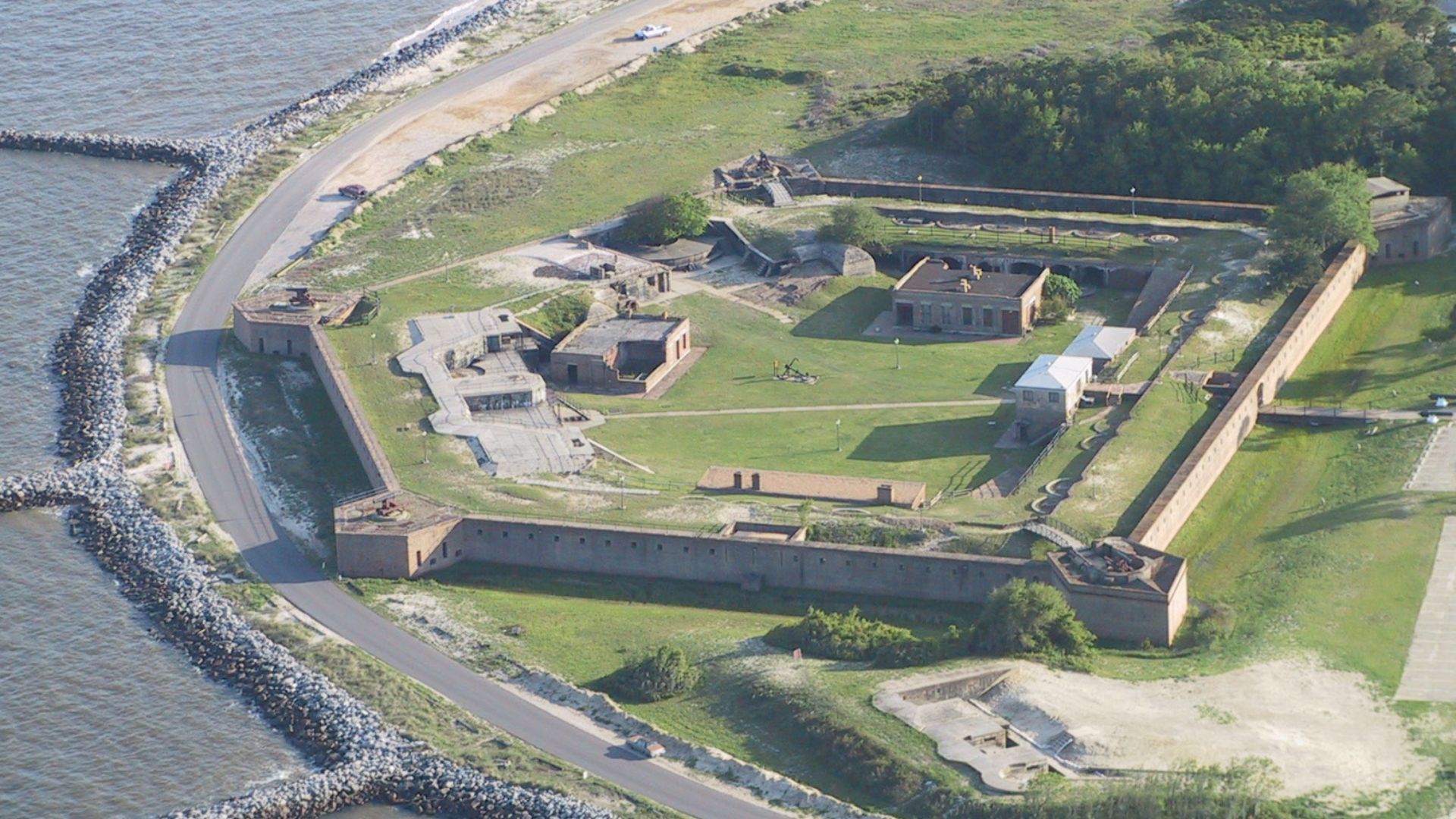 File:FortGaines.jpg
