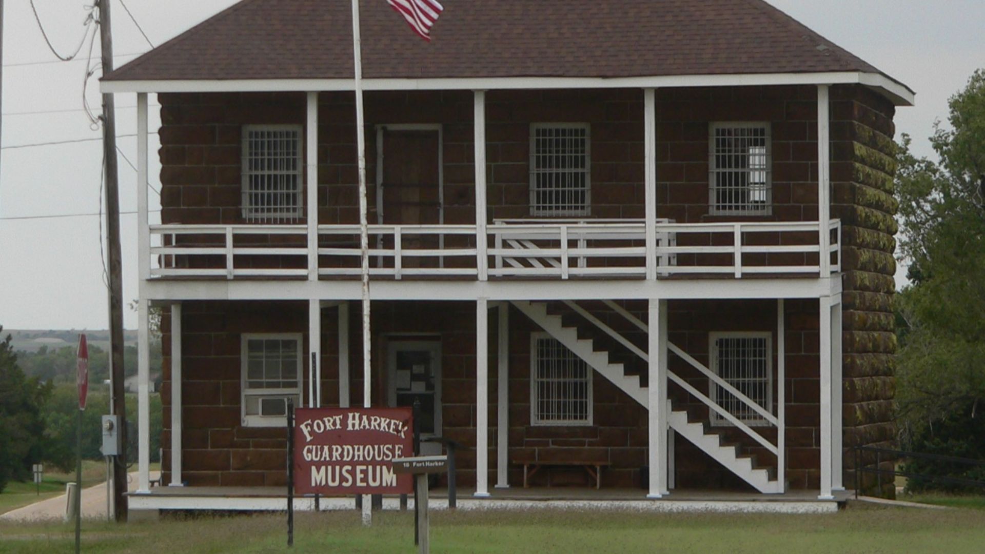 File:Fort Harker Guardhouse Museum from E 1.JPG