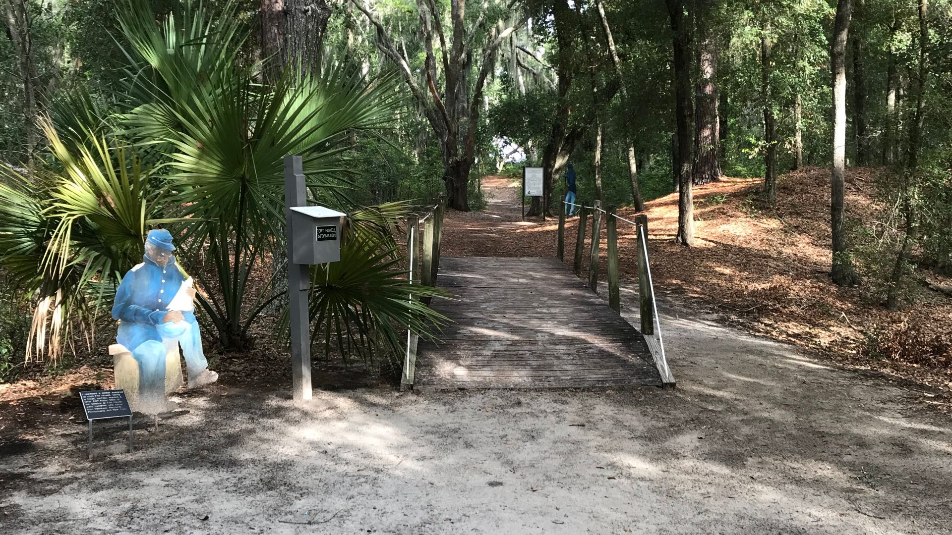 File:Fort Howell Brigde.jpg