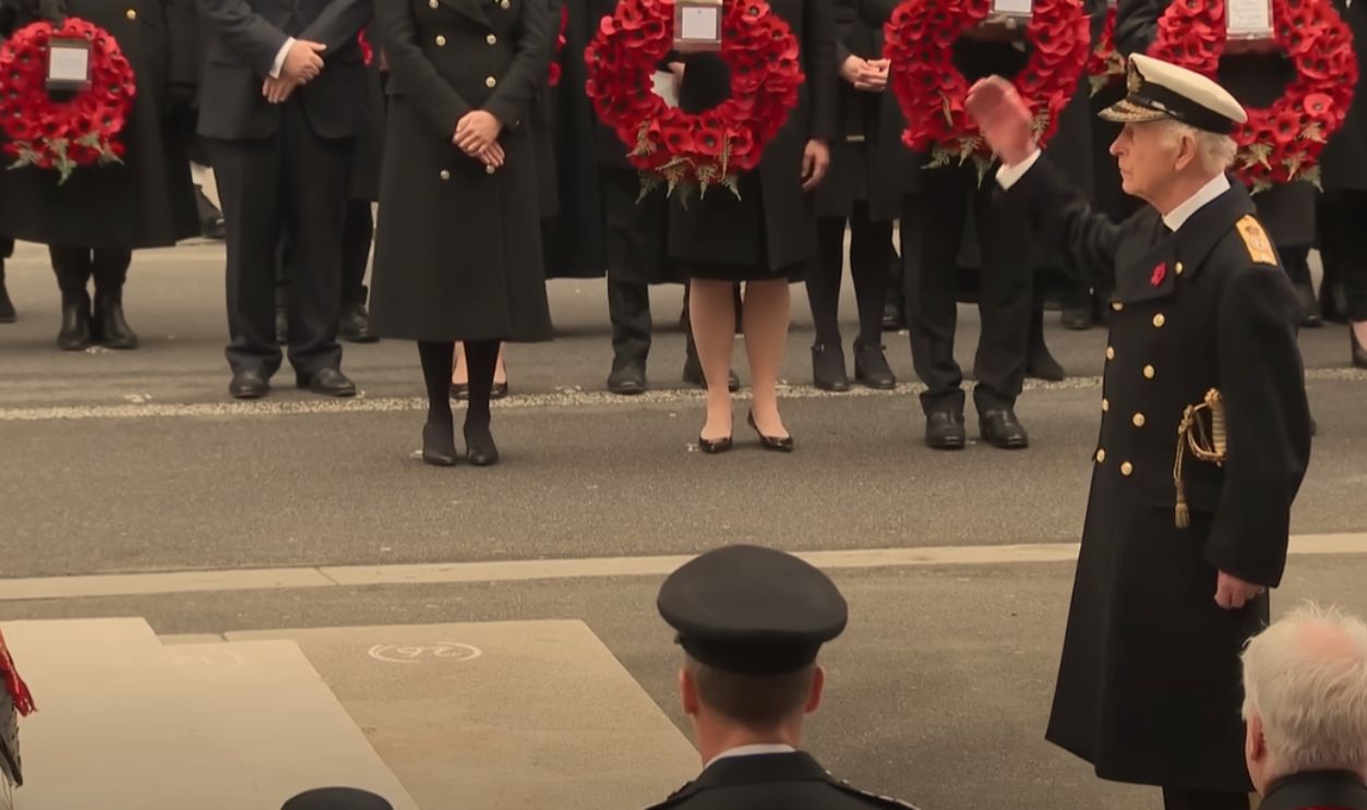  Royals lead Remembrance Sunday