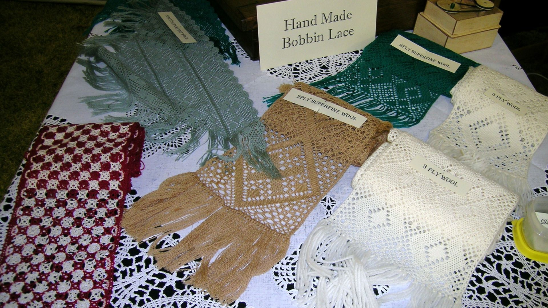 File:Bobbin lace.JPG