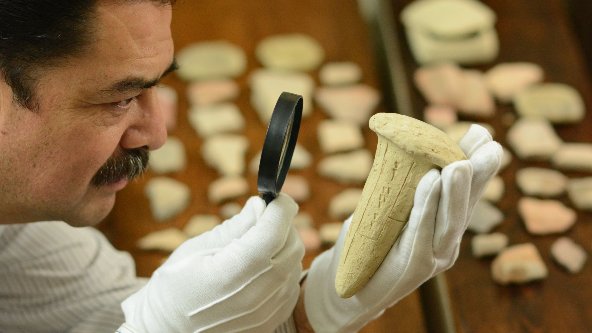 File:Clavo de fundación.JPG