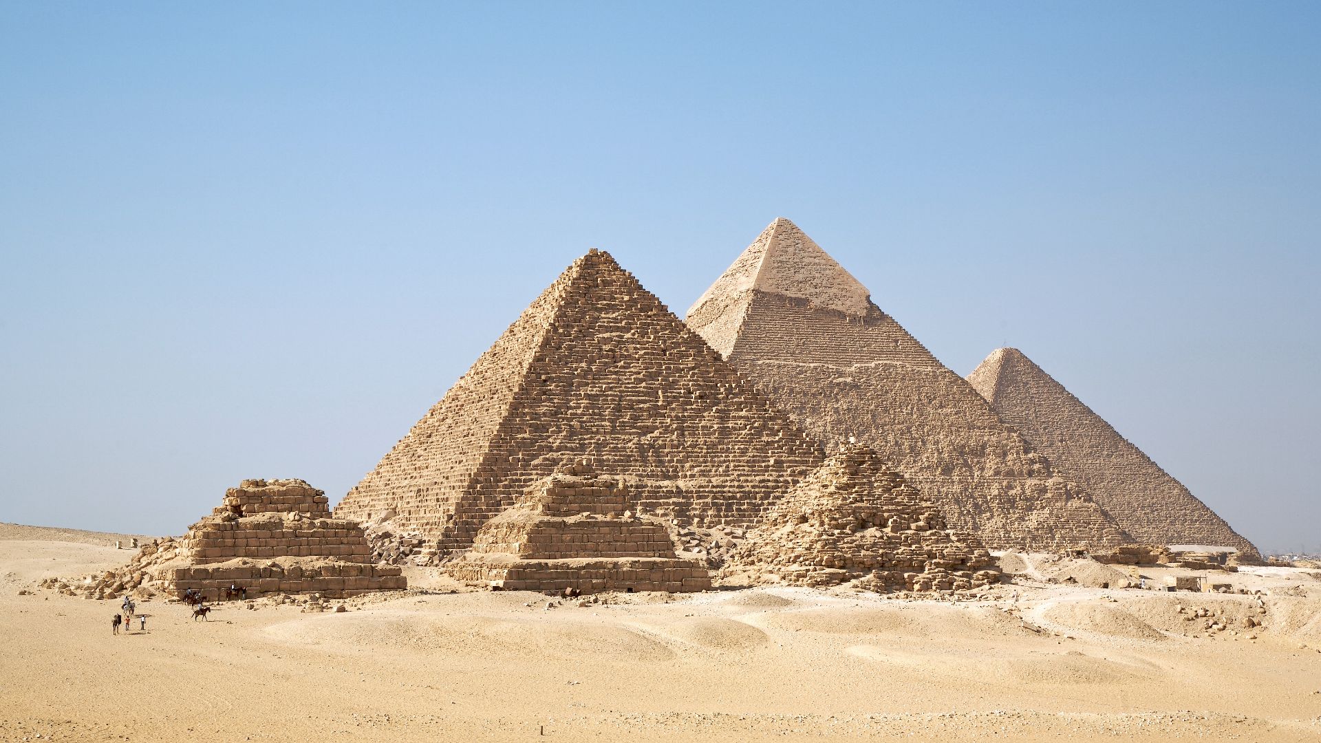 File:All Gizah Pyramids.jpg