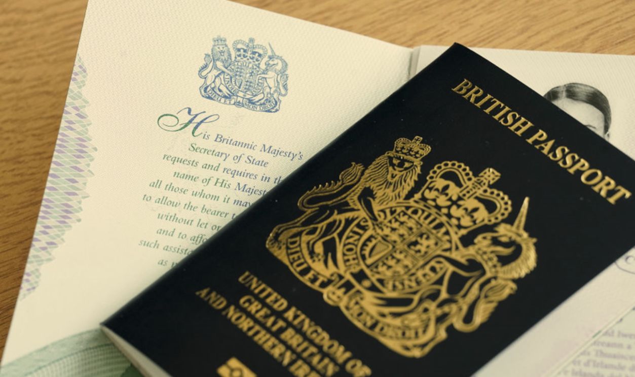 1540476383 - King Charles III UK passport