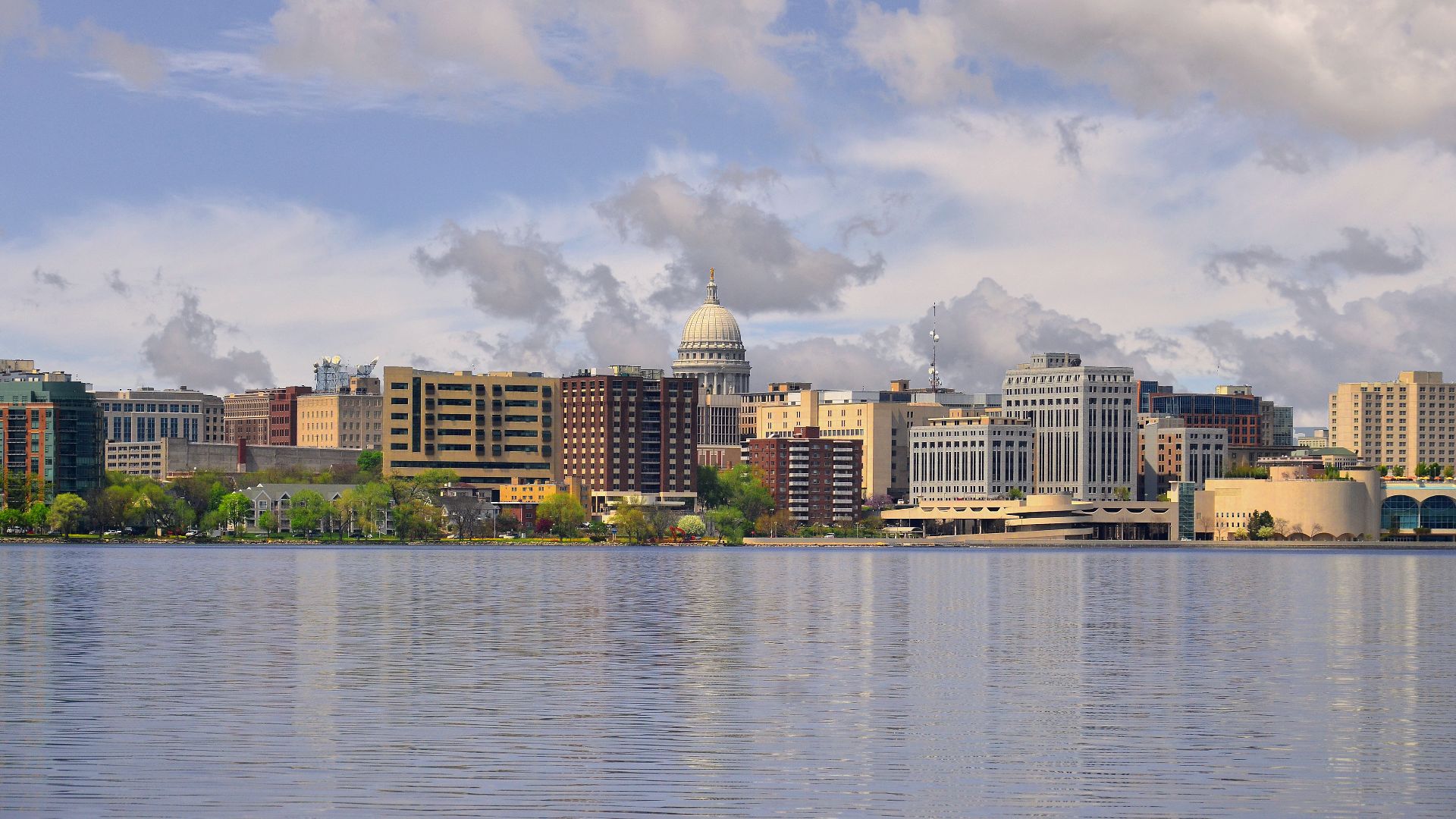 File:Madison Wisconsin 05-04-2015 110 (17349544126).jpg