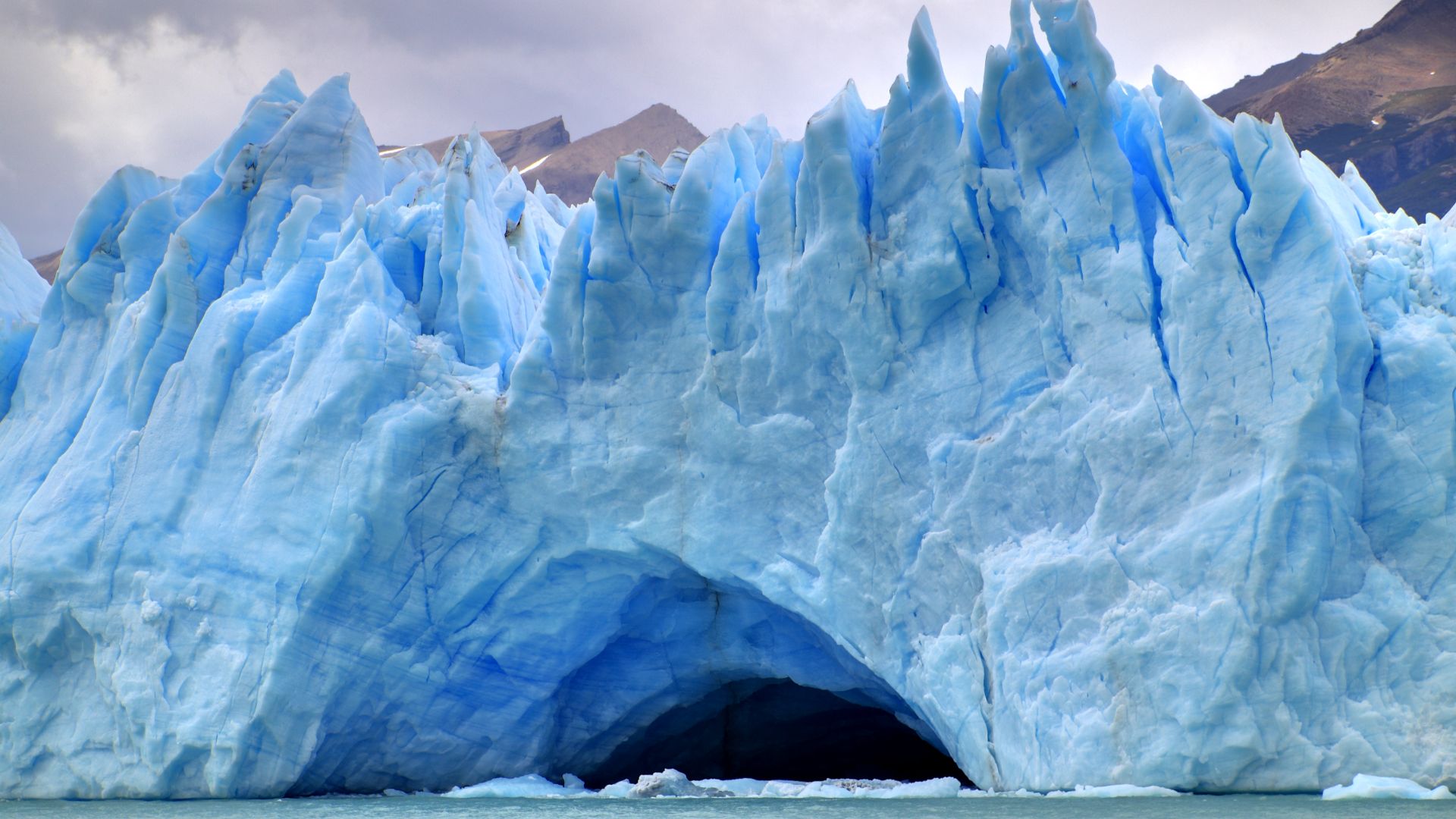 File:153 - Glacier Perito Moreno - Grotte glaciaire - Janvier 2010.jpg