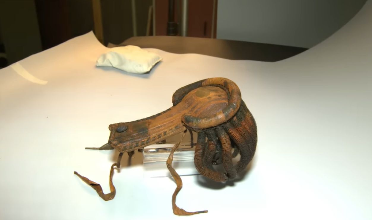 What The Artifacts Suggest About The Crew