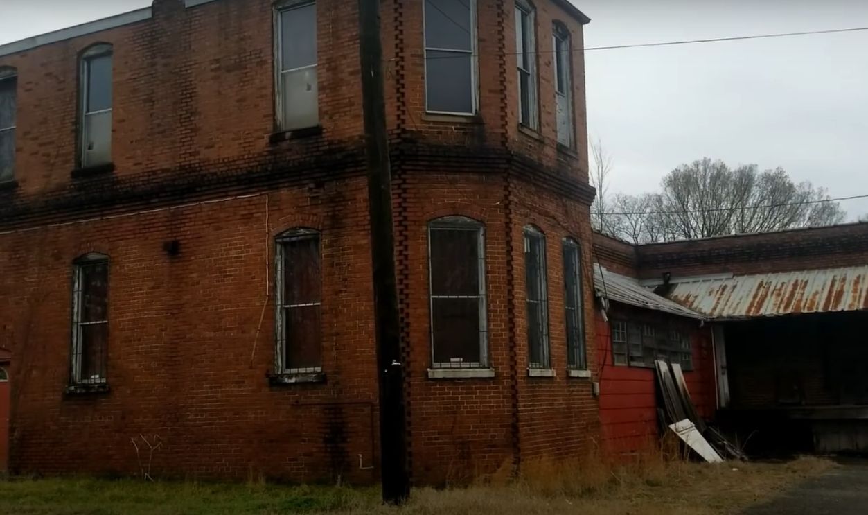 Learning To Hunt The Past Like A Detective