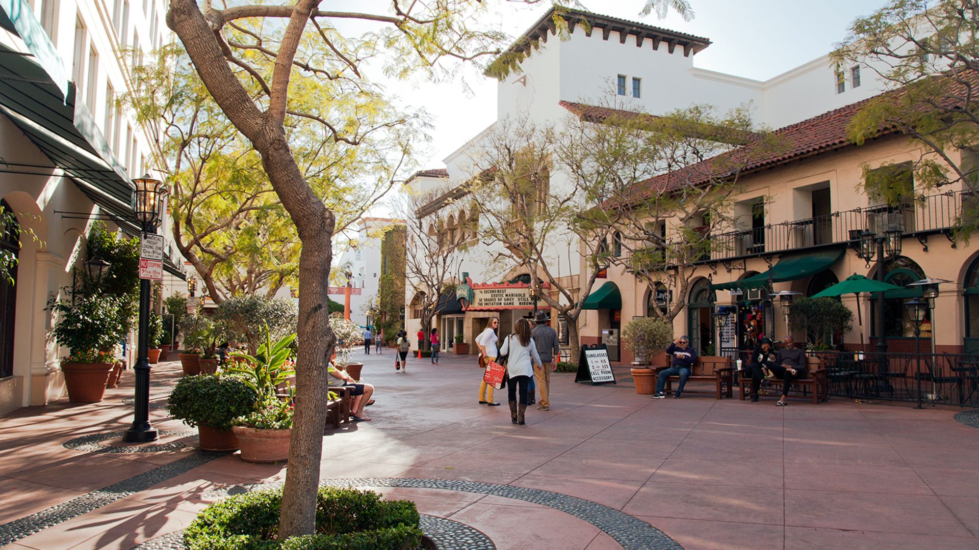 File:Santa Barbara downtown shopping center.jpg