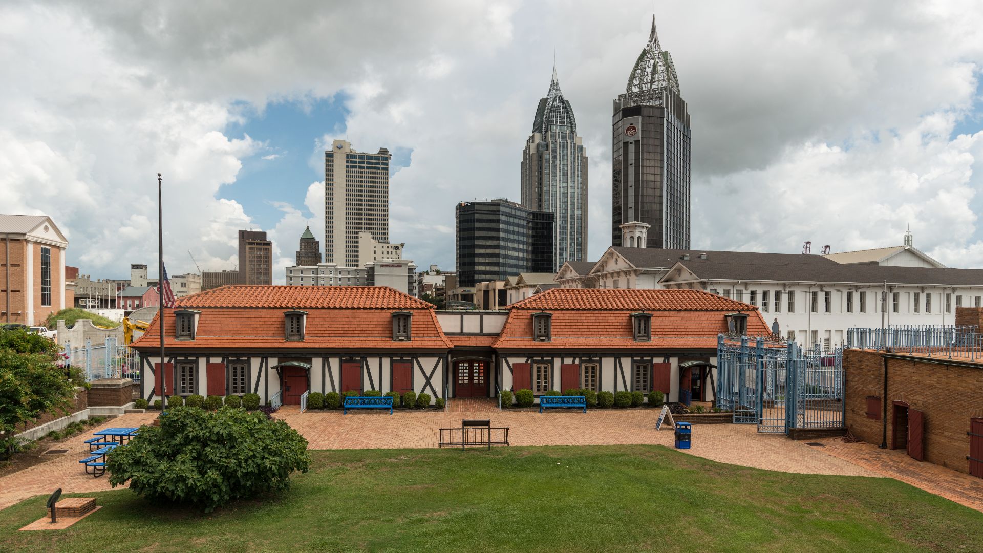 File:Fort Conde and Skyline of Mobile 20160712 1.jpg