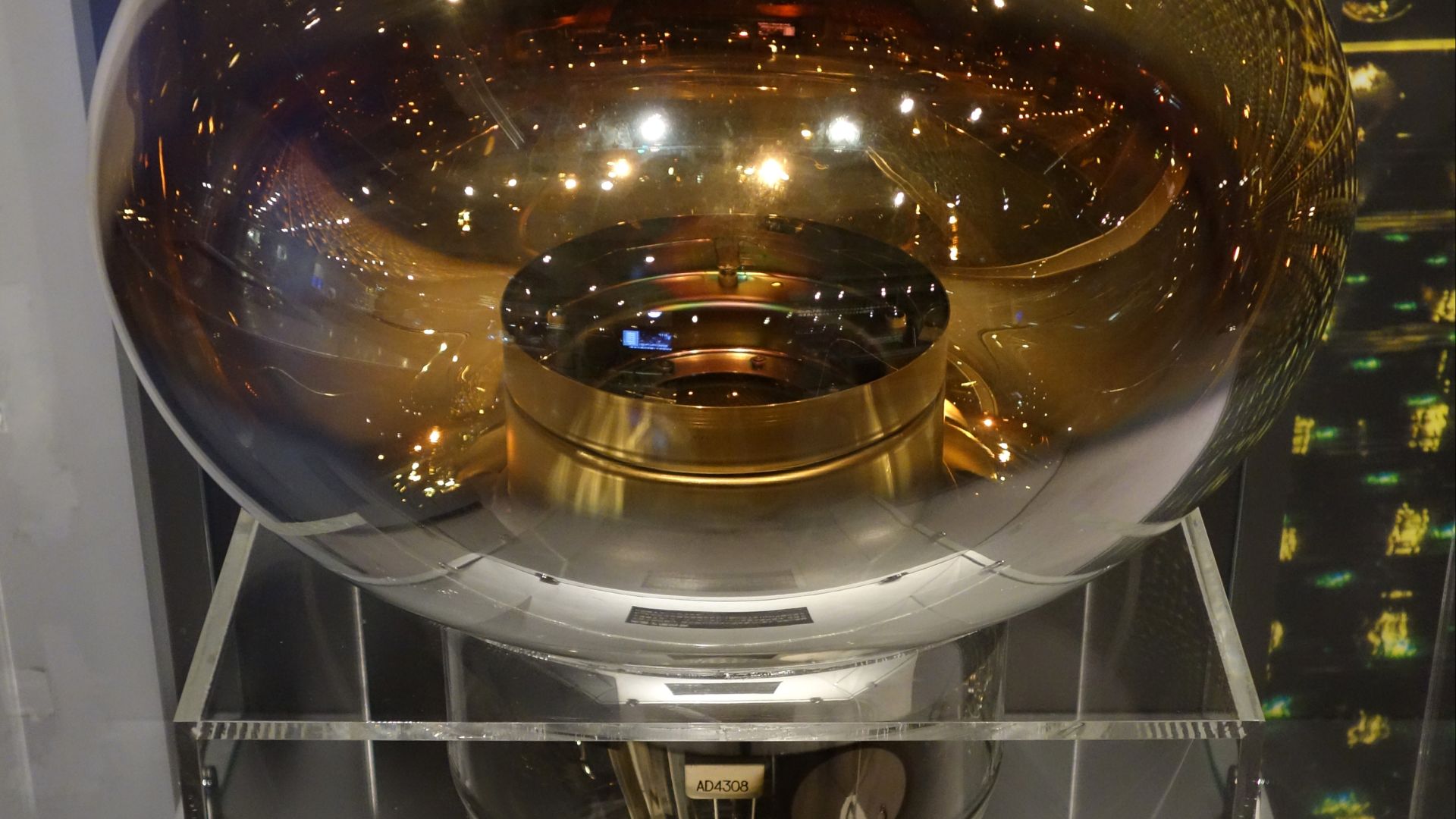 File:Neutrino detector - National Museum of Nature and Science, Tokyo - DSC07824.JPG