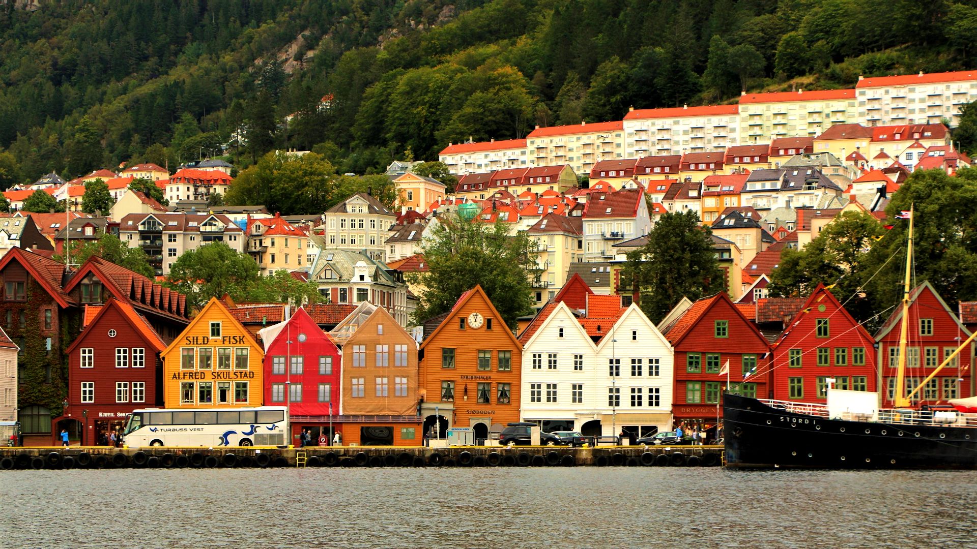 File:Bergen, Norway (29579684930).jpg
