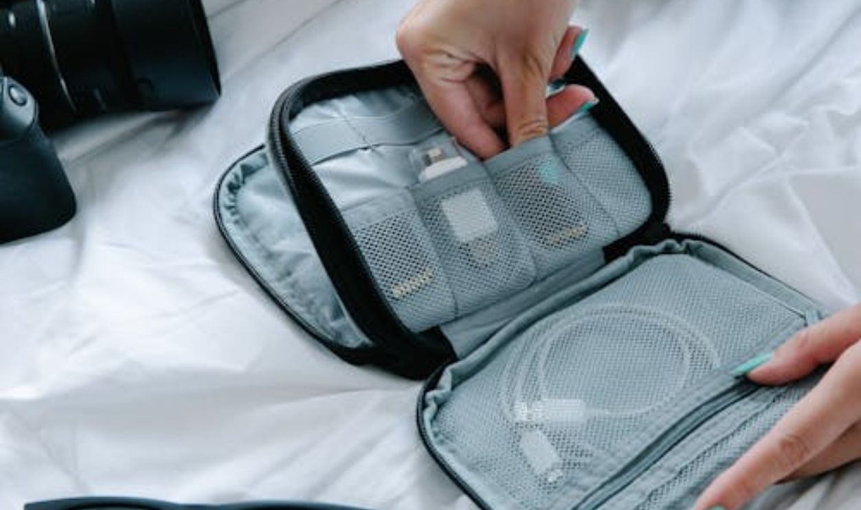 Electronics Organizer