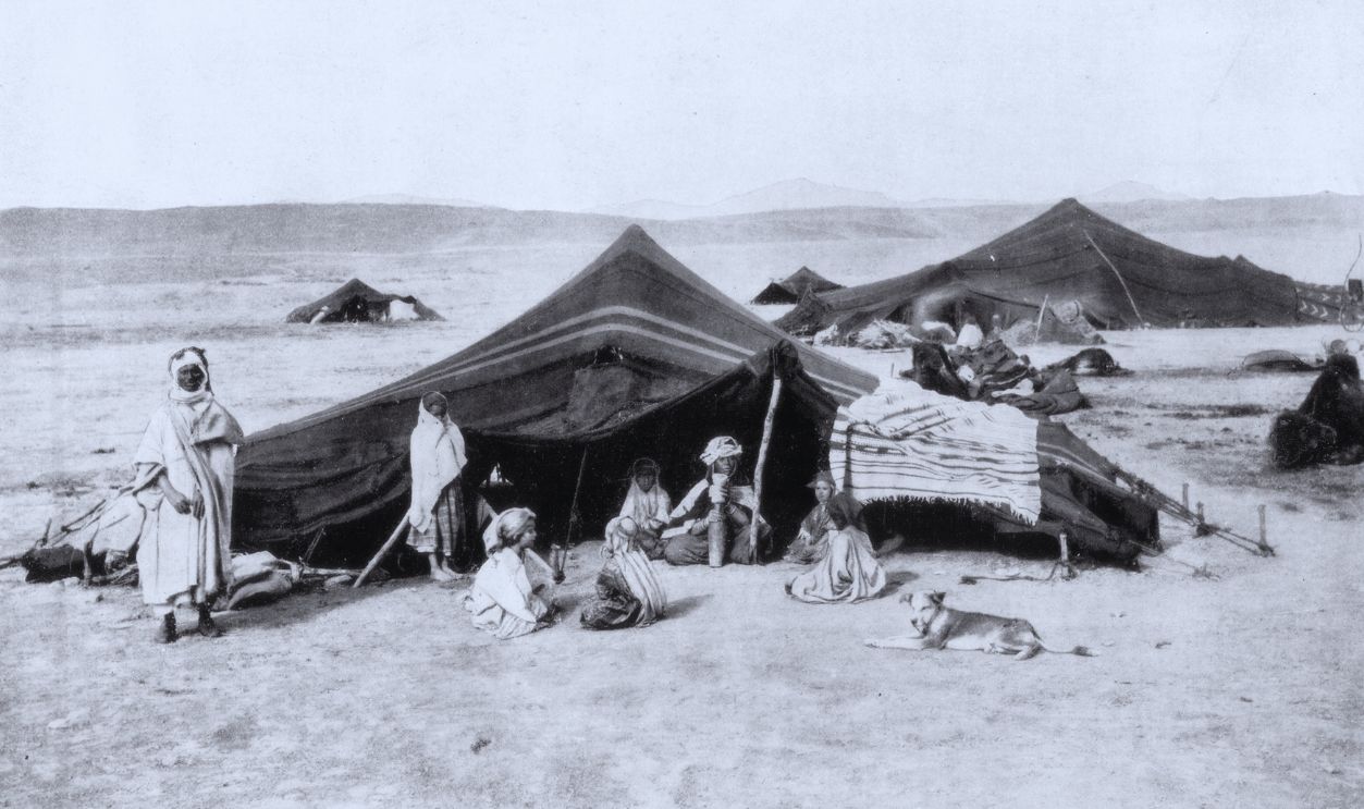 Gettyimages - 463997841, Caravan camp, Sahara Desert, late 19th century. Artist: John L Stoddard