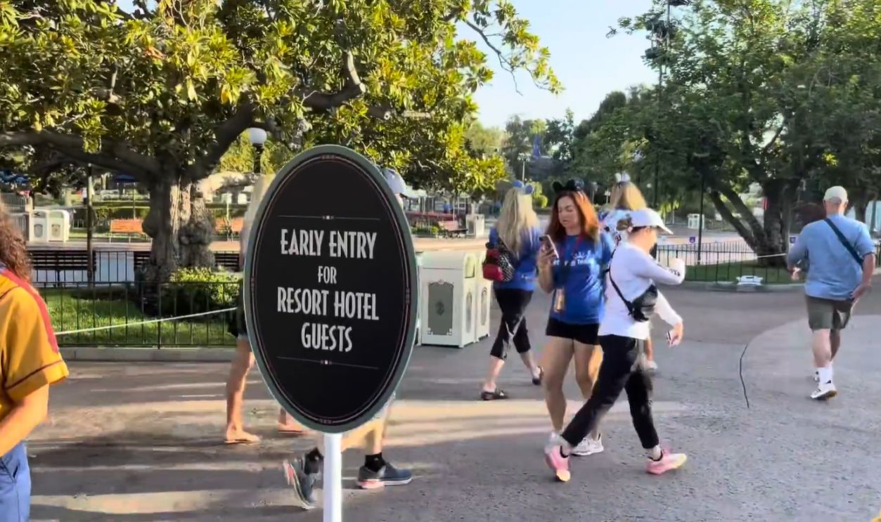 Early Park Entry (Hotel Guests)