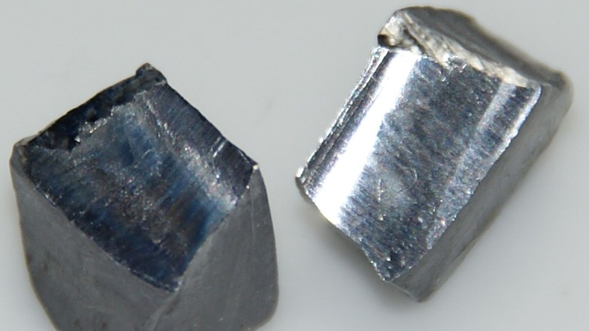 File:A piece of lead.jpg