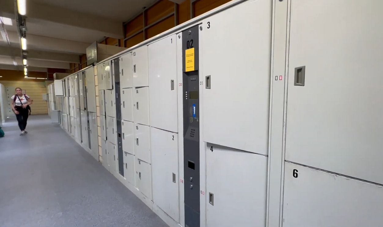 Package Storage Service