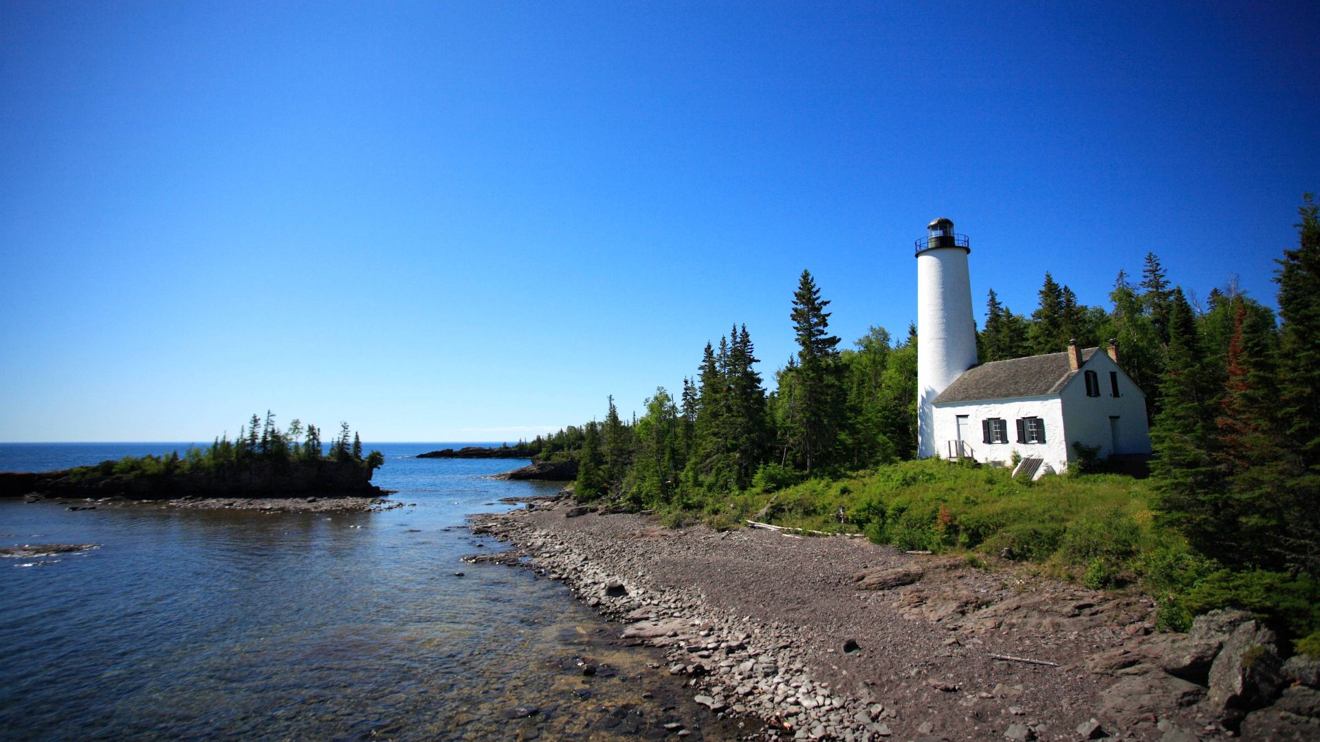 File:Rock Harbor Lighthouse at Isle Royale National park.jpg