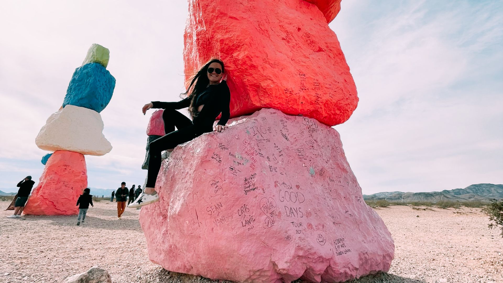 File:Seven Magic Mountains.png