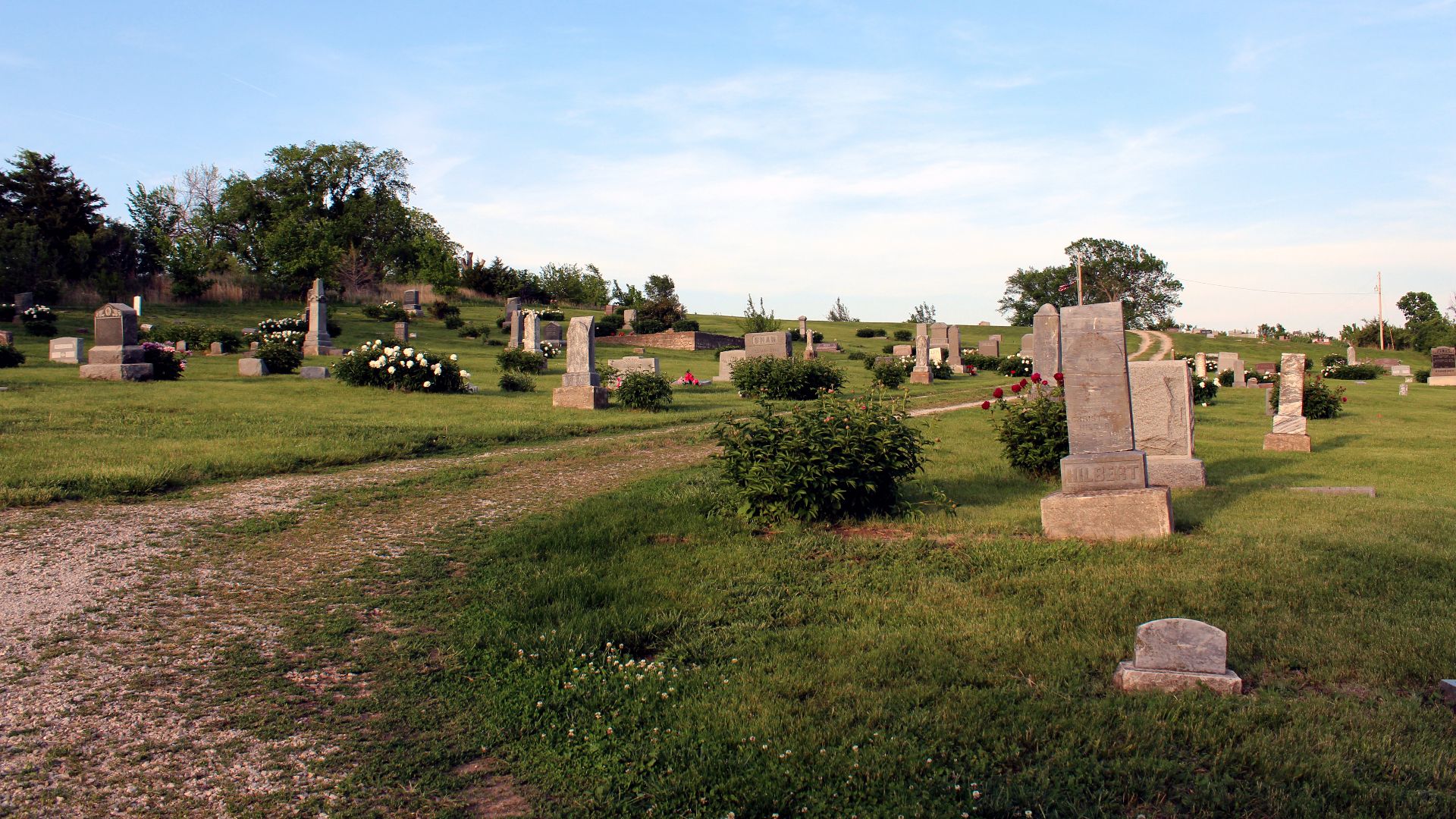 File:Stull Cemetery 2014.jpg
