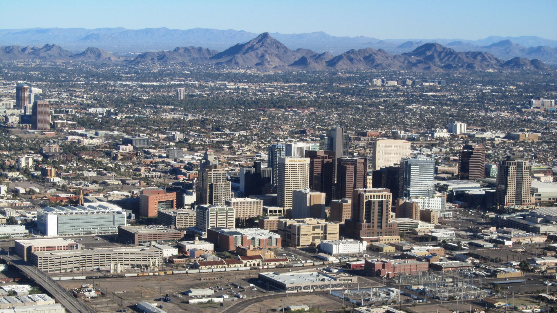 File:Phoenix AZ Downtown from airplane.jpg