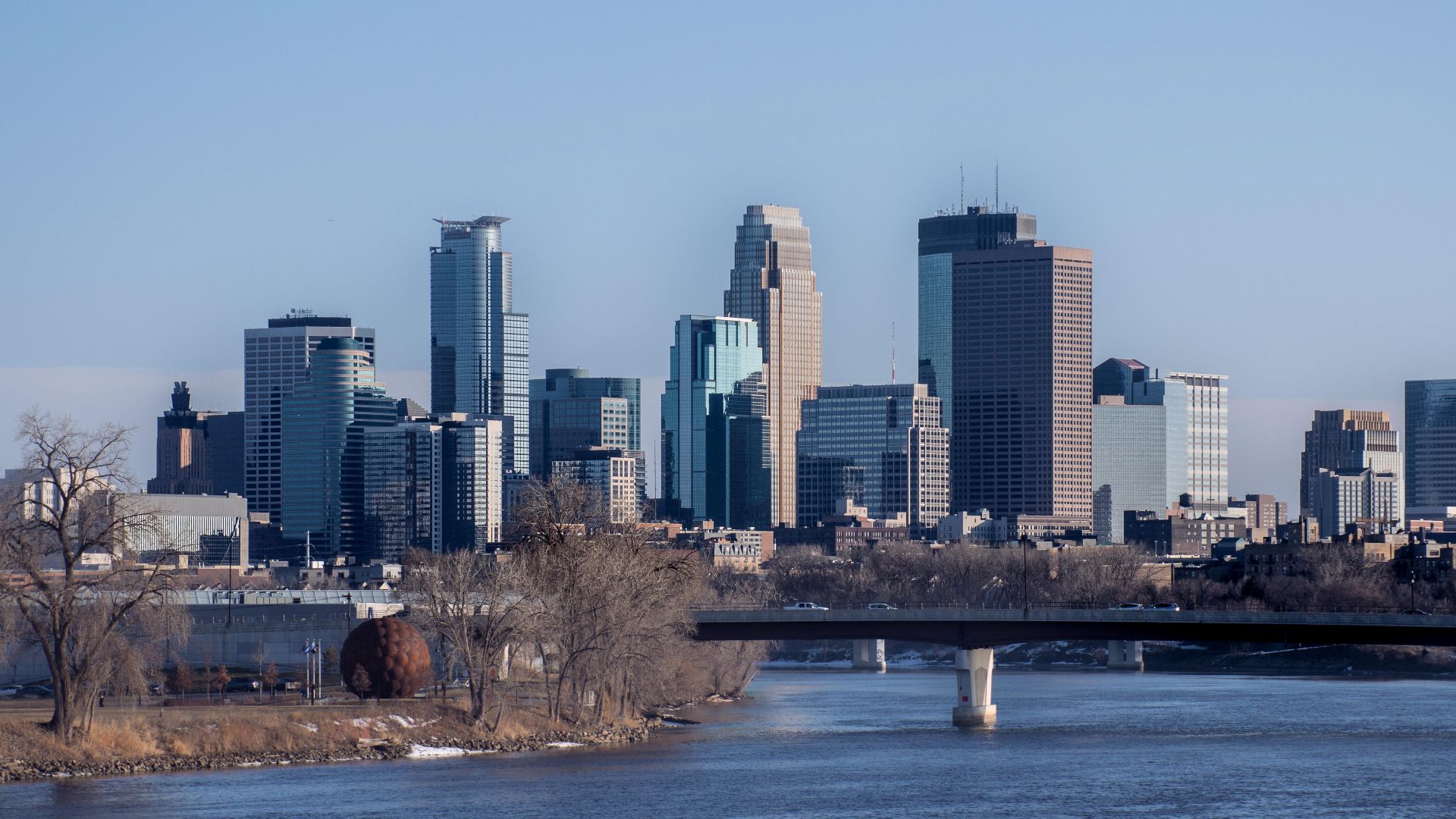 File:Minneapolis Skyline looking south.jpg