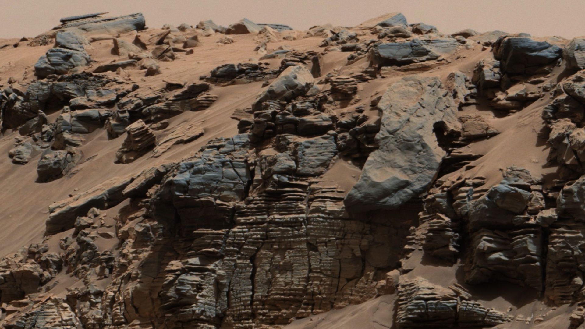 File:PIA19074-MarsCuriosityRover-HiddenValley-SedimentaryDepositLakebedRocks-20140807.jpg