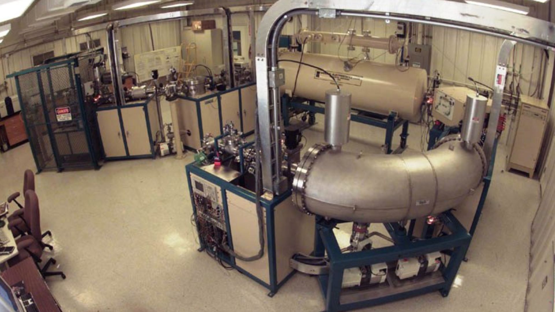 File:1 MV accelerator mass spectrometer.jpg