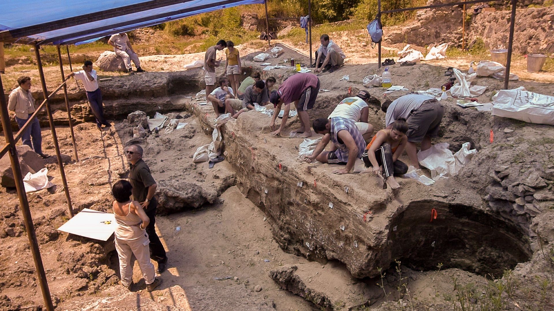 File:Dmanisi excavation site (2007)a.jpg