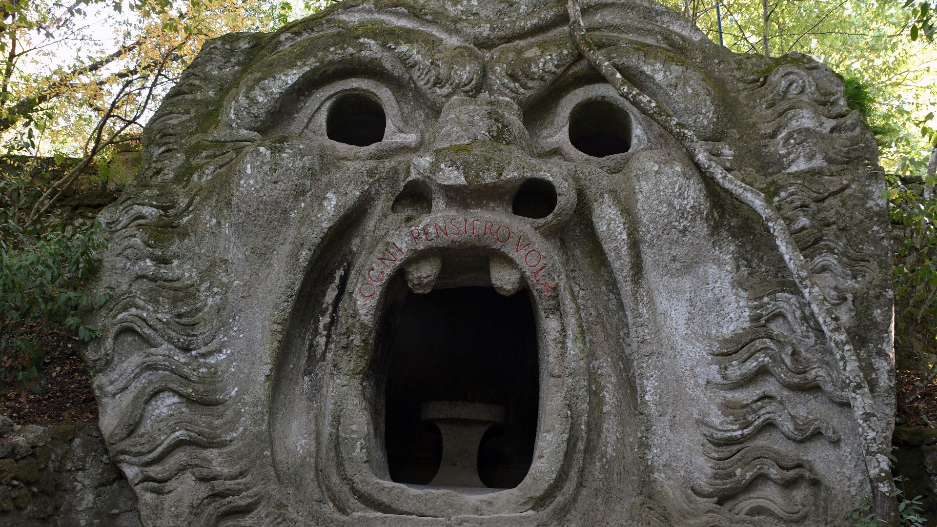 File:Monster in Parco dei Mostri (Bomarzo).jpg