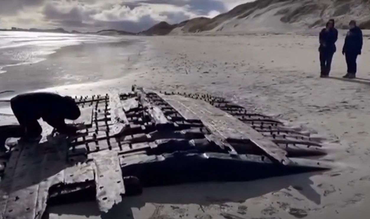 Islanders Mobilize To Recover The Remains